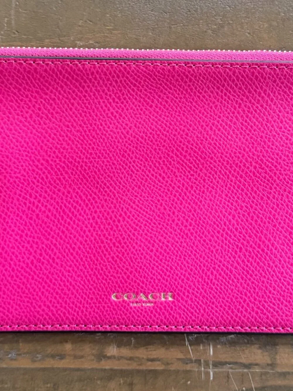 COACH Flat Leather Pouch Wallet Clutch in PINK FUCHISA NEW NEVER USED 9.5